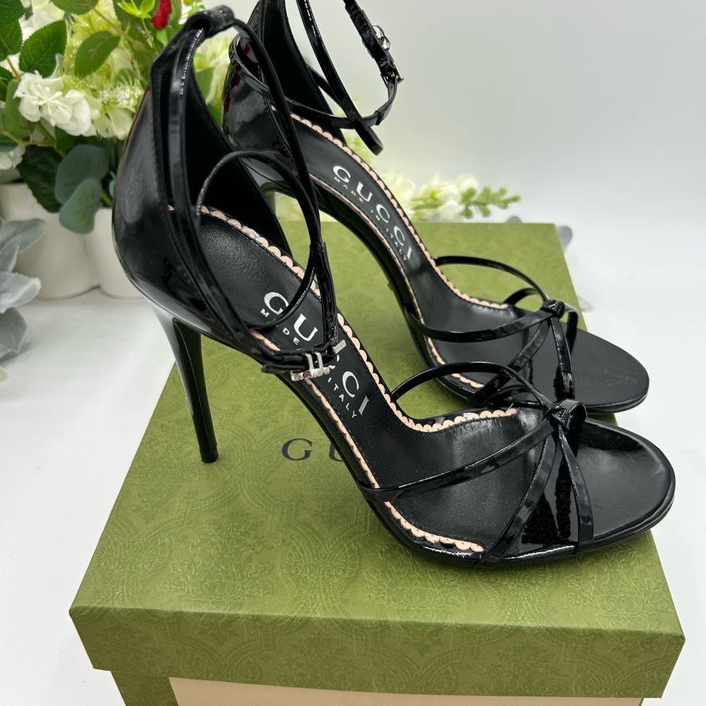 Women's Gucci, patent leather ankle strap, heeled sandals size 40 made in Italy - Picture 3 of 12